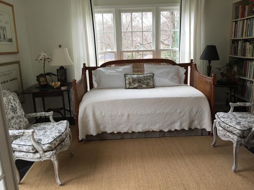 The Cottage Bed & Breakfast In Decatur Ga エクステリア 写真
